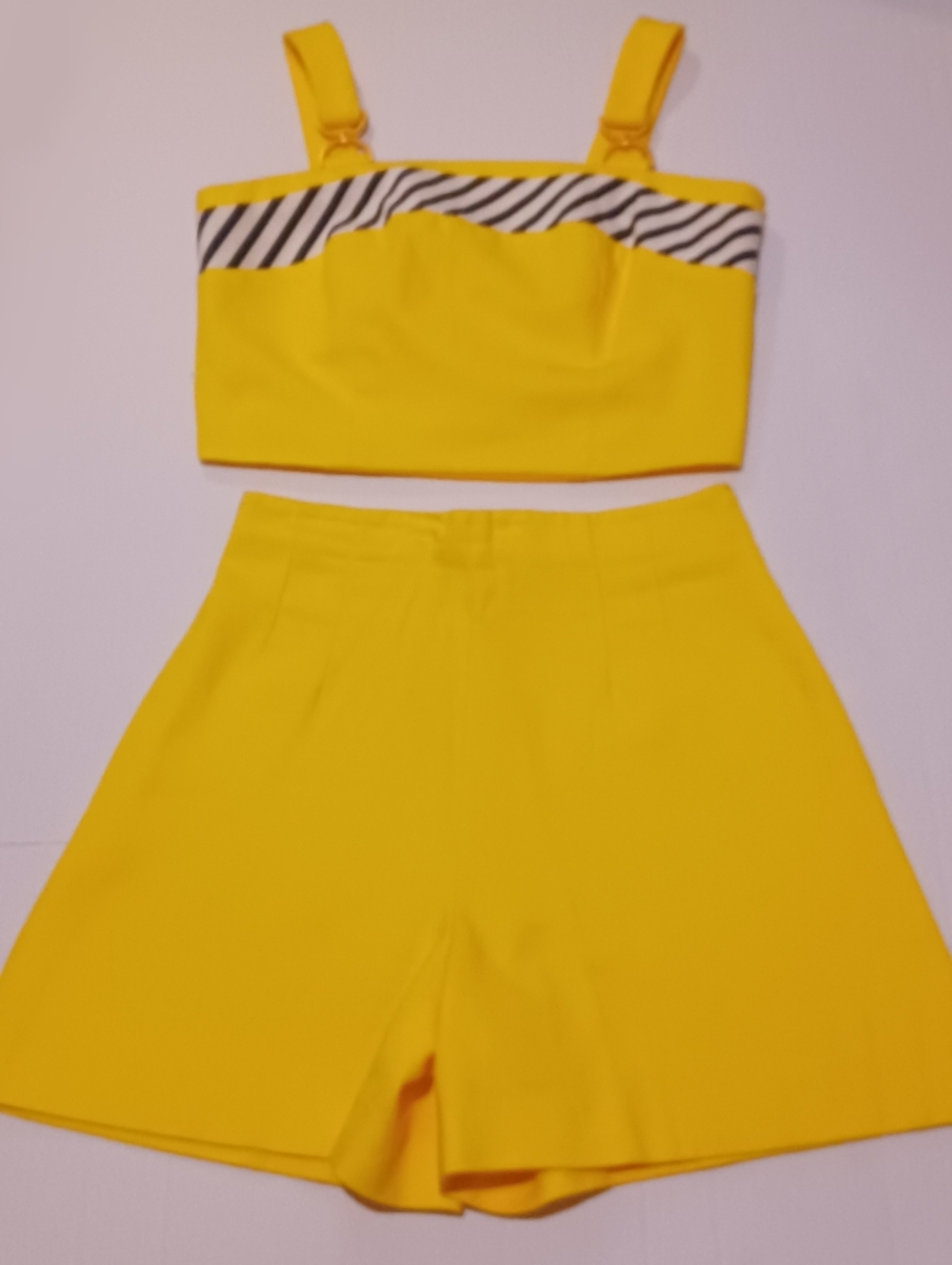 Vintage Yellow Striped Trim Crop Top And High Waisted Shorts Set